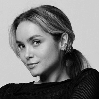 Дарья Попова